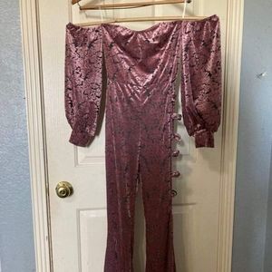 Beautiful burnout velvet jumpsuit xxs